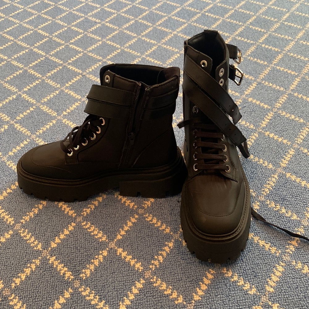 Black zara boots